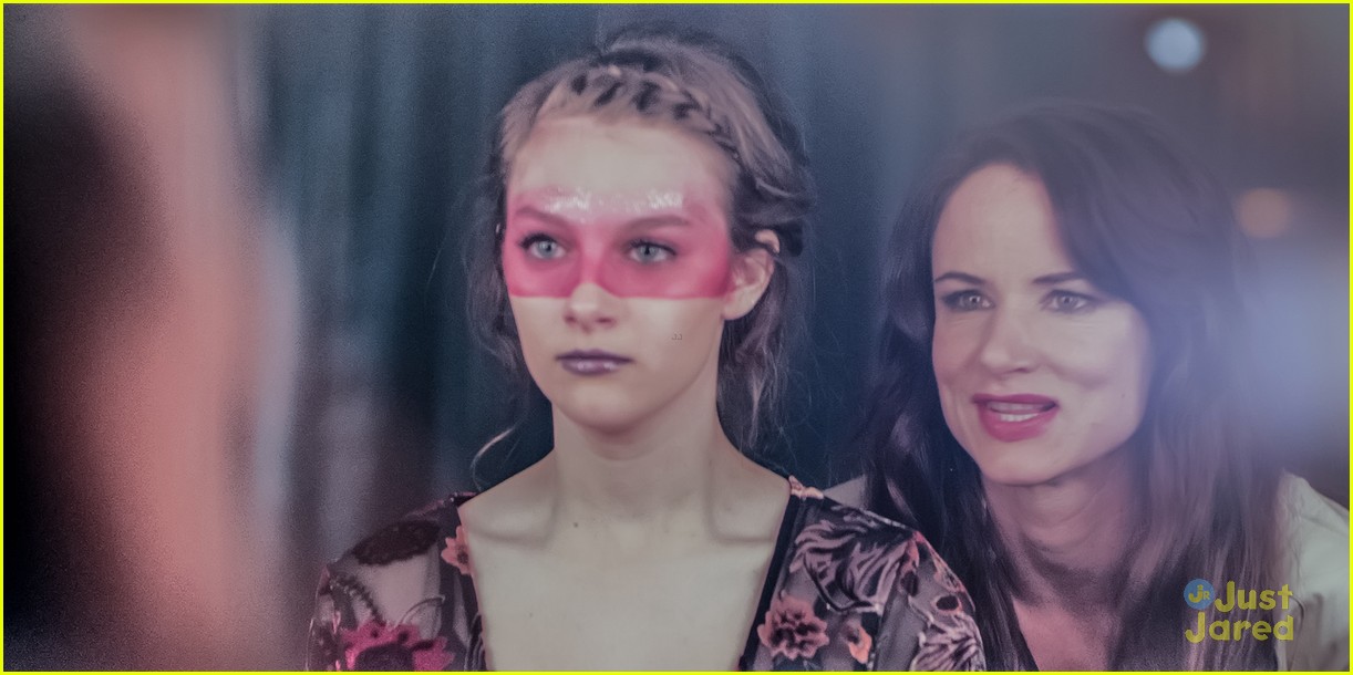 See All The New Pics From 'Jem & The Holograms'!