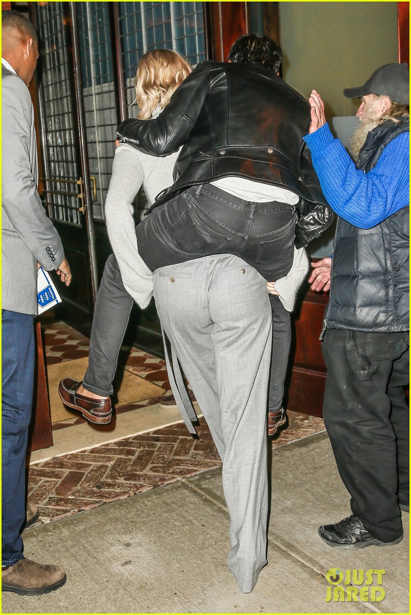 Jennifer Lawrence Goofs Off With Aziz Ansari in NYC!