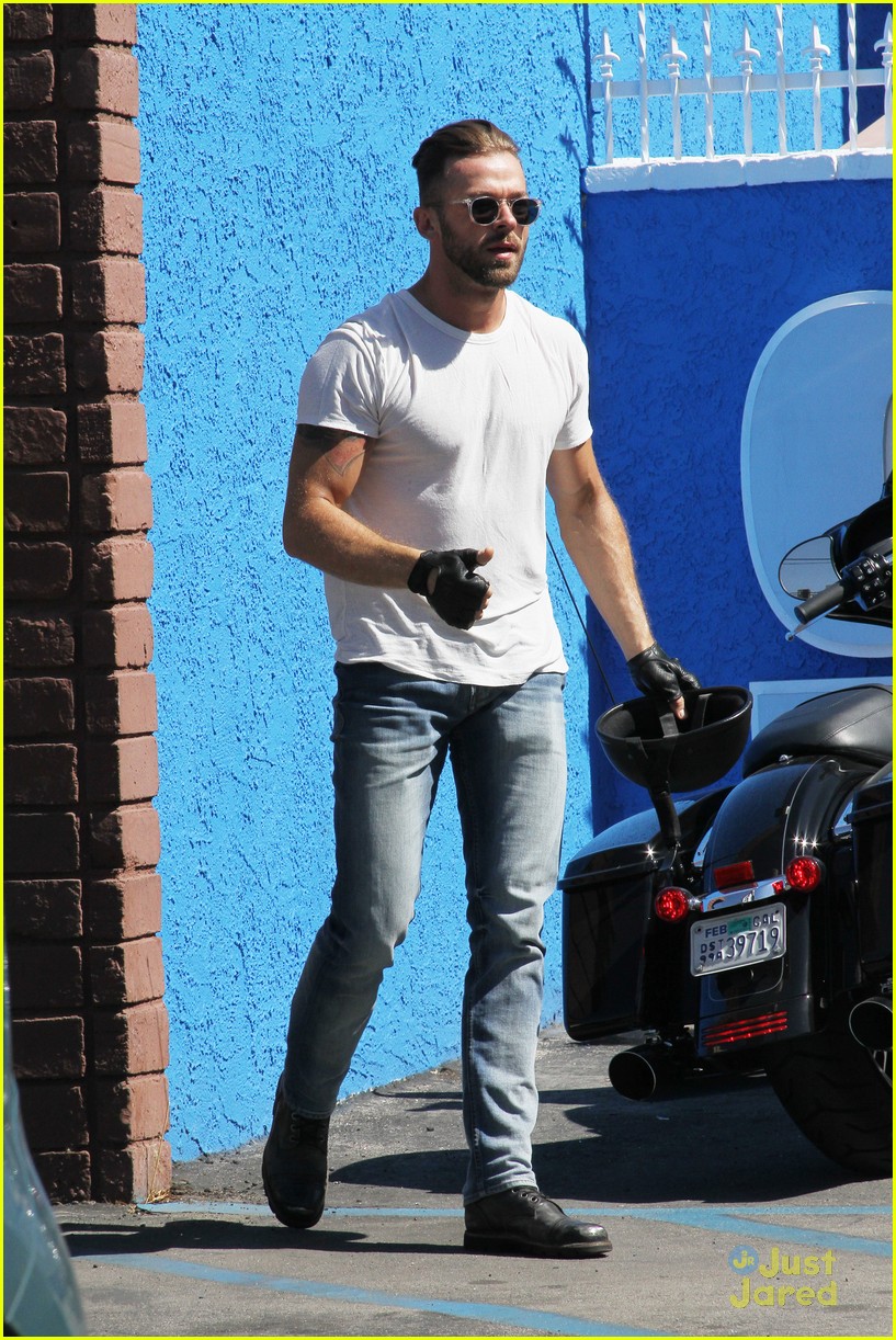 Lindsay Arnold Gets Visit From Husband Sam Cusick At DWTS Studio