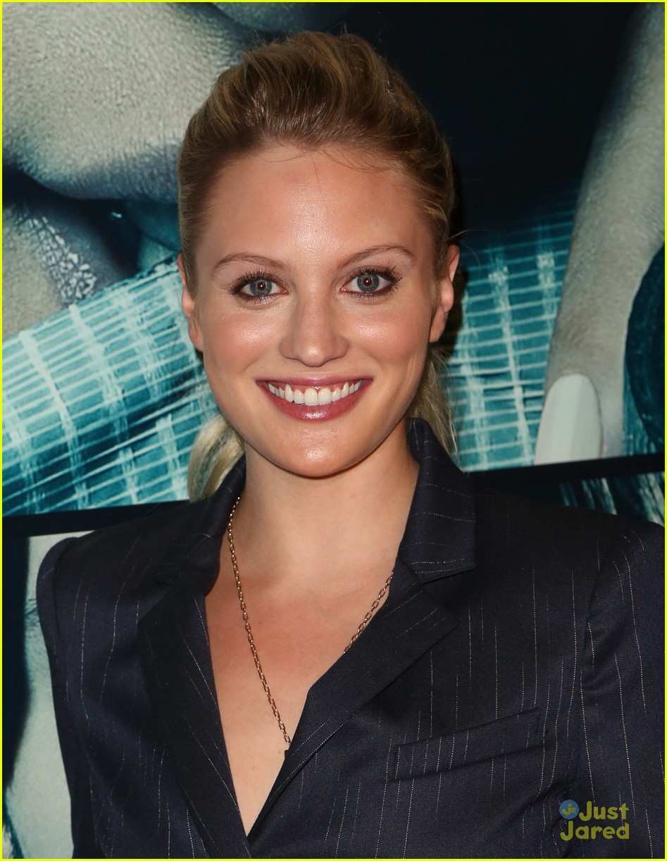 Molly Tarlov & Kirby Bliss Blanton Hit Up 'Knock Knock' Premiere