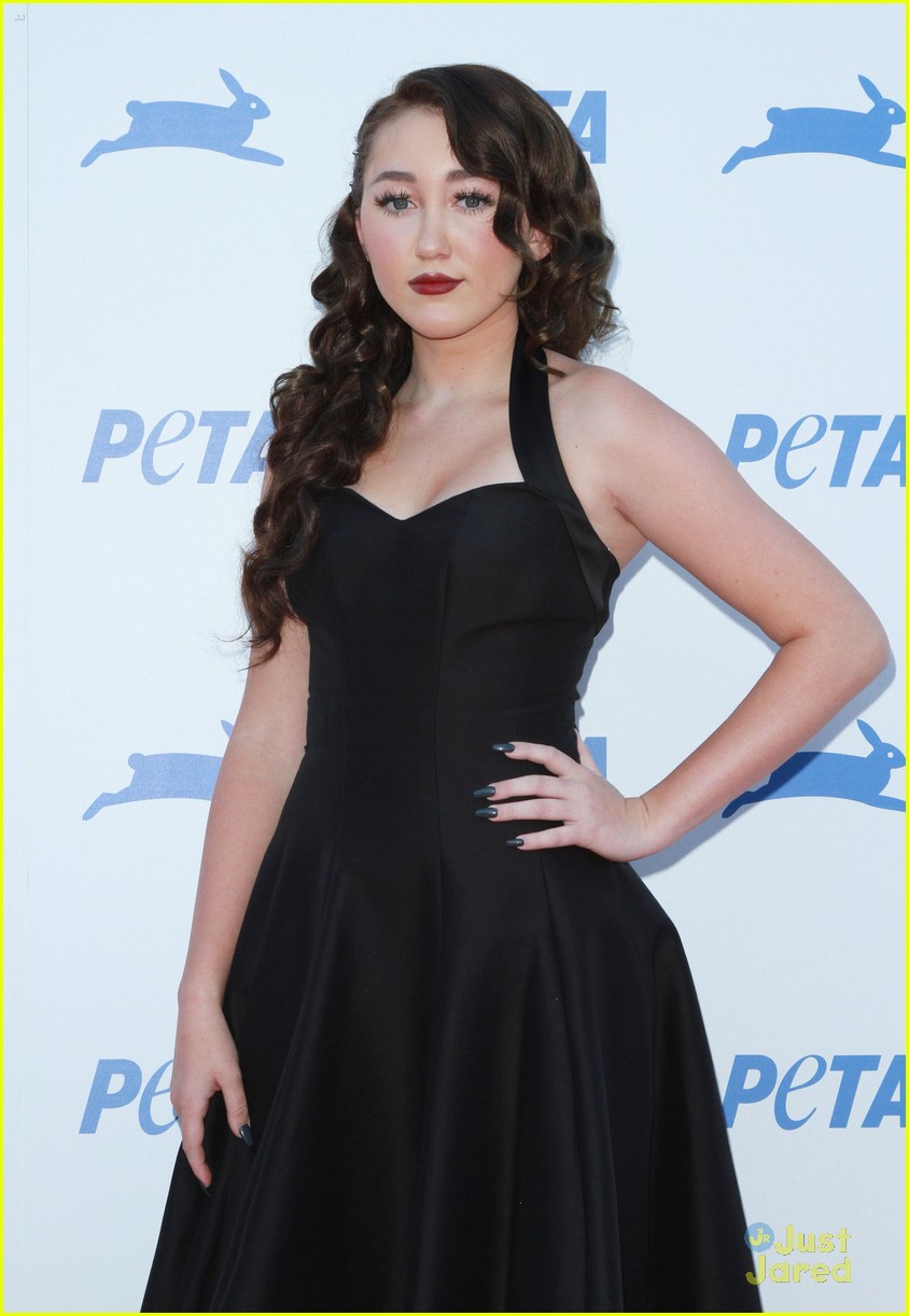 Noah Cyrus Honored At Peta's 35th Anniversary Party