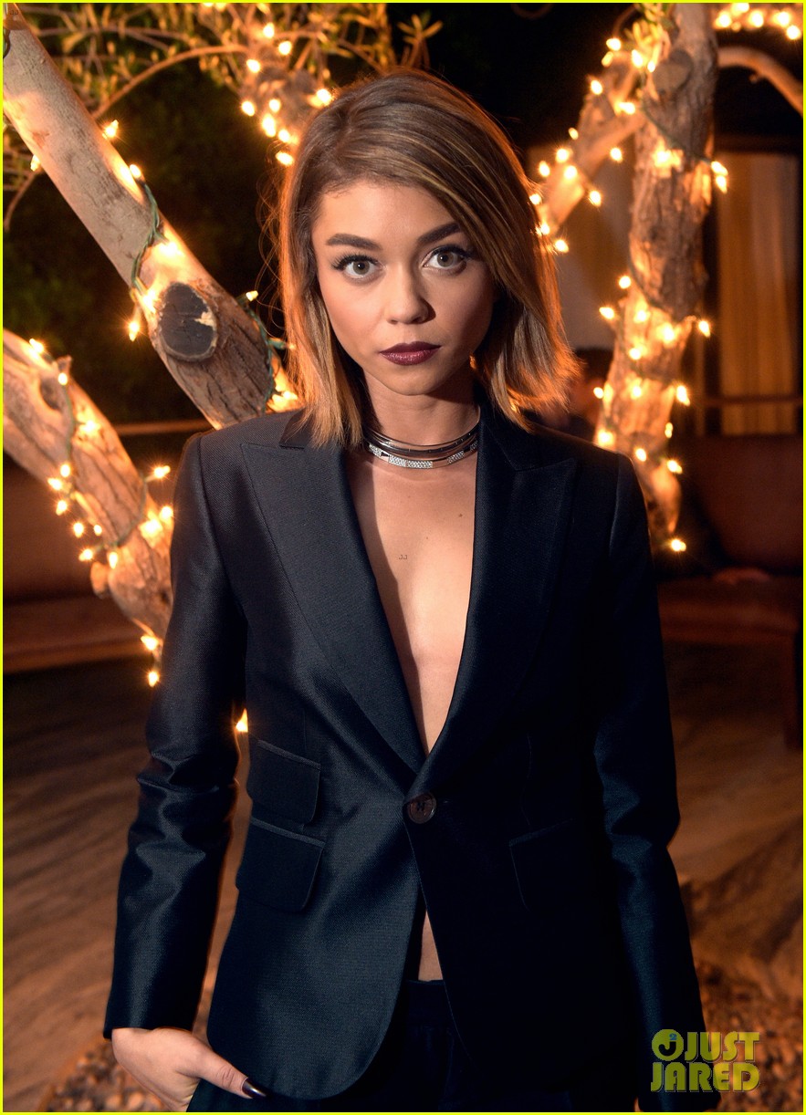 Sarah Hyland & Zoey Deutch Dress Up for Cosmo's 50th Birthday With Stefanie Scott