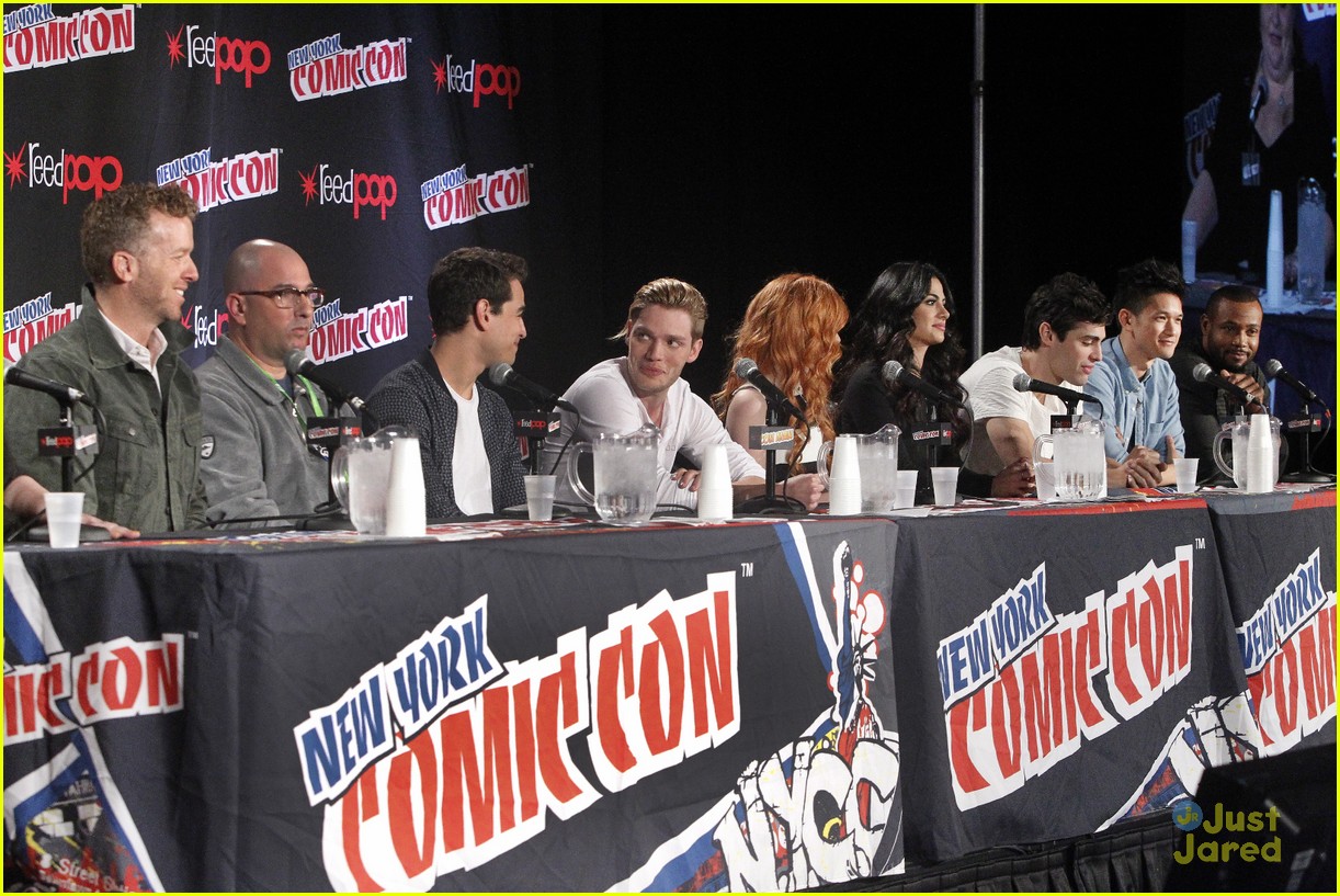 ABC Family Announces 'Shadowhunters' Premiere Date At NYCC - January 12th!