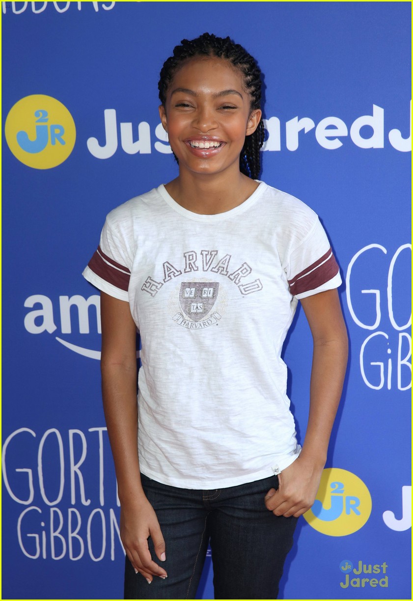 Zendaya Reunites with Adam Irigoyen at Just Jared Jr. & Amazon Prime's Fall Fun Day!