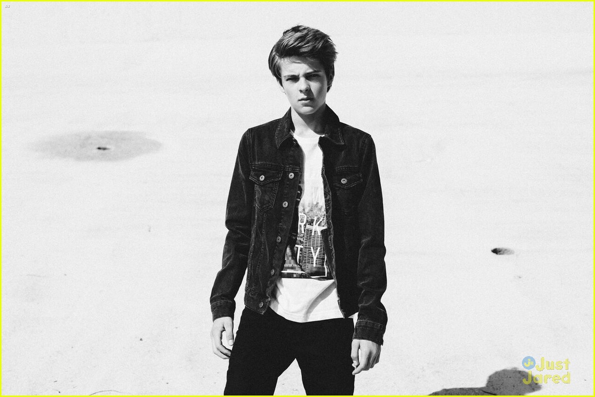 Corey Fogelmanis Lands Lead in 'Mostly Ghostly 3: One Night in Doom House' (Exclusive)