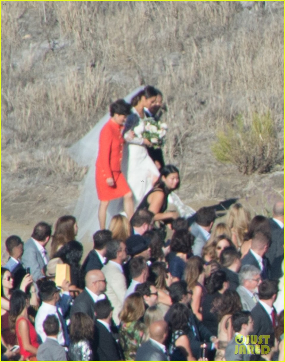 Jamie Chung & Bryan Greenberg Tie the Knot - See Their Gorgeous Wedding Photos!