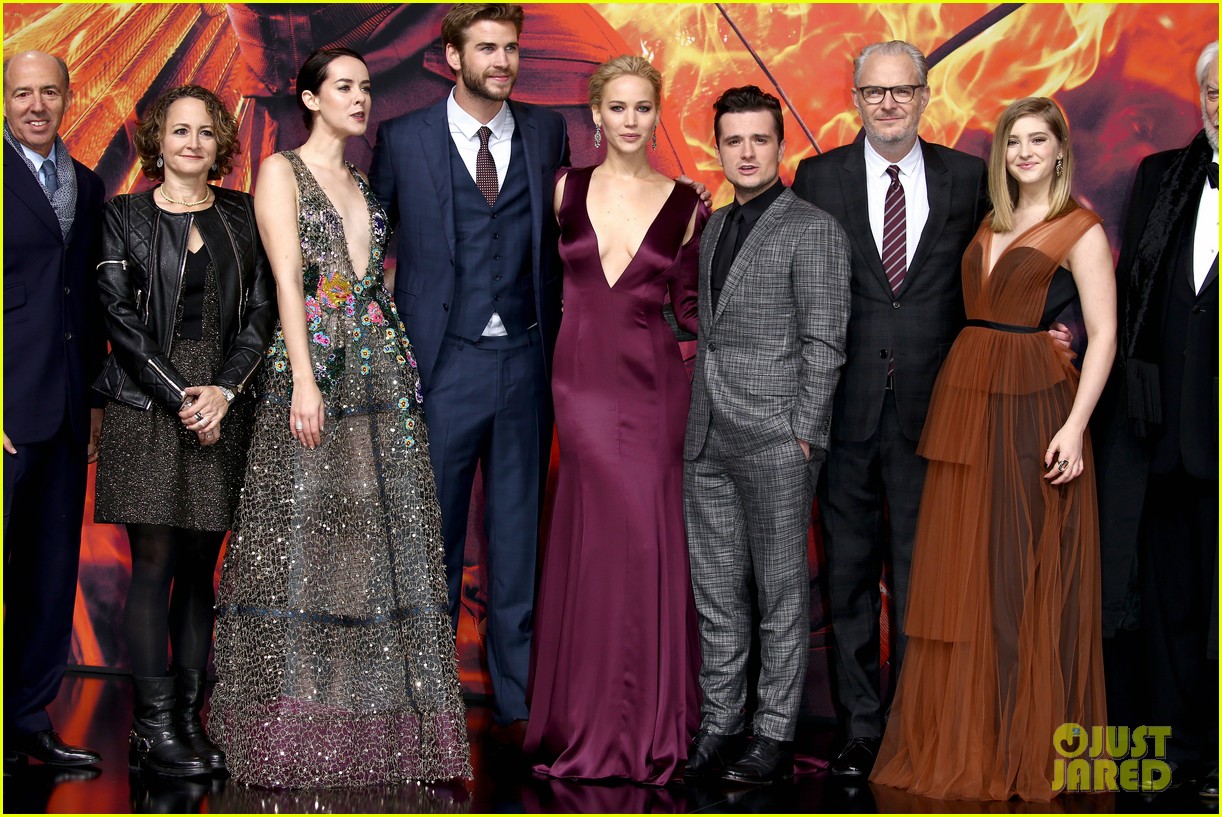 Jennifer Lawrence, Liam Hemsworth, & Josh Hutcherson Are Picture Perfect at 'Hunger Games' Berlin Premiere!