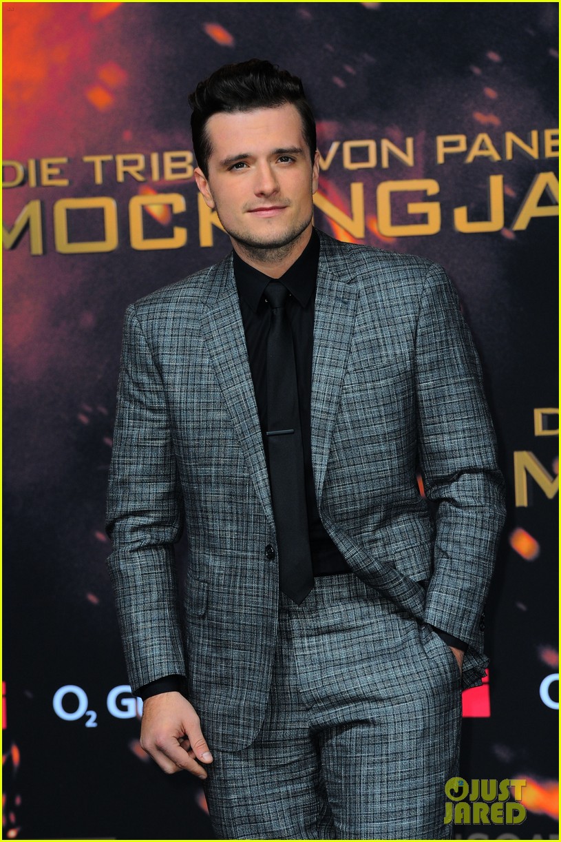 Jennifer Lawrence, Liam Hemsworth, & Josh Hutcherson Are Picture Perfect at 'Hunger Games' Berlin Premiere!