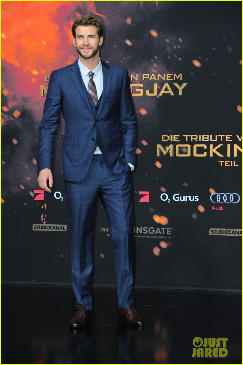 Jennifer Lawrence, Liam Hemsworth, & Josh Hutcherson Are Picture Perfect at 'Hunger Games' Berlin Premiere!