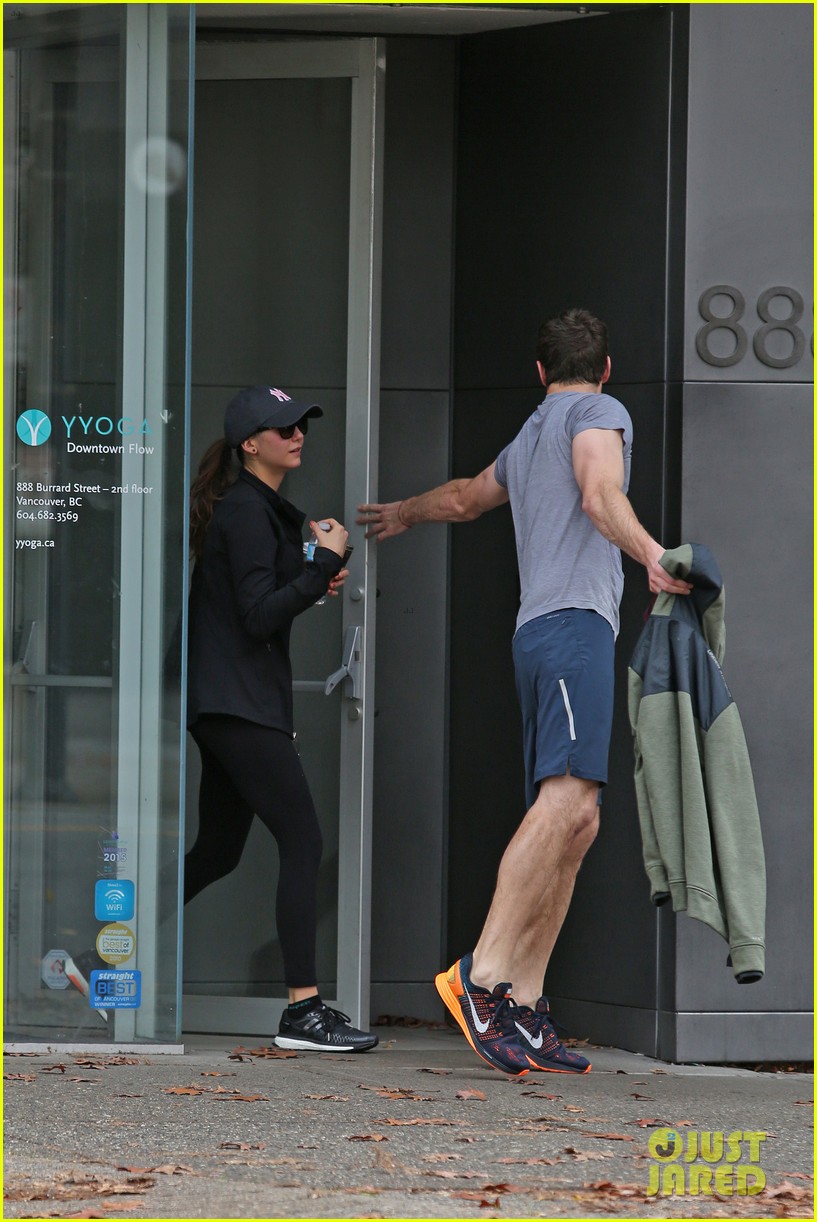Nina Dobrev & Boyfriend Austin Stowell Do Hot Yoga Together in Vancouver!
