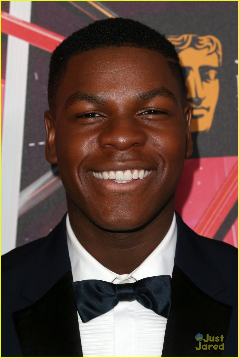 Star Wars' John Boyega Joins Fellow Brits at Britannia Awards!