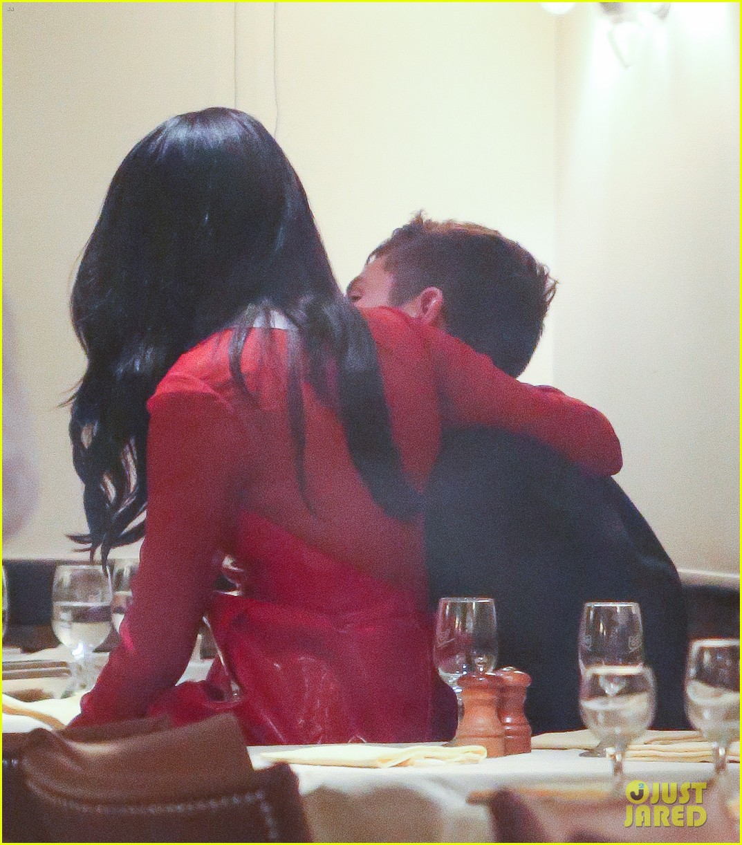 Selena Gomez & Samuel Krost Hold Hands in the Big Apple!