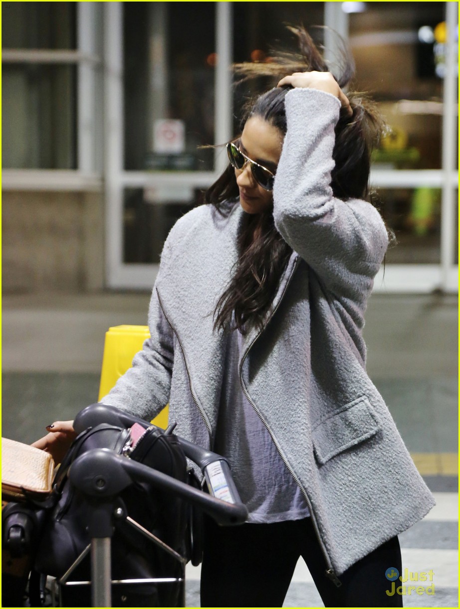 Shay Mitchell Celebrates 9 Million Instagram Followers!