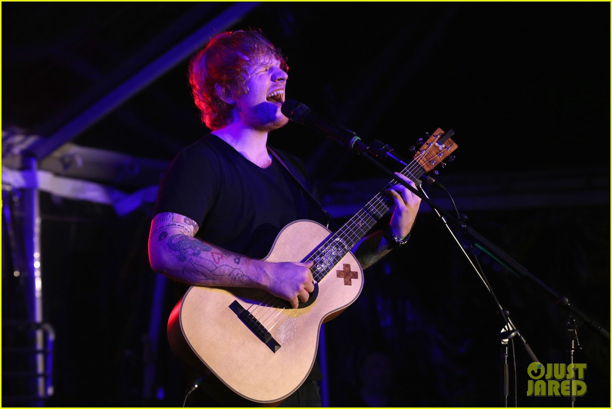 Nina Dobrev, Kaley Cuoco & More Watch Ed Sheeran Perfrom At Rock4EB Party!
