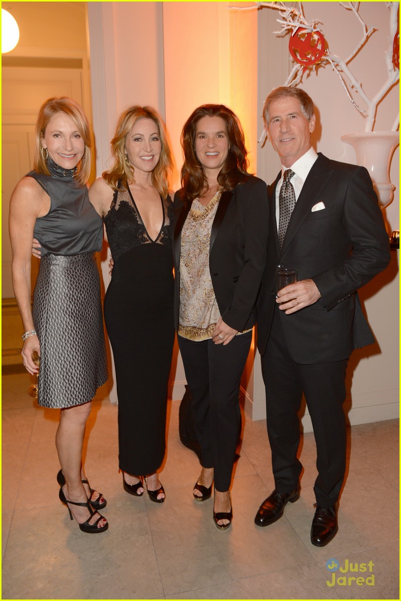 Jennifer Lawrence & Willow Shields Attend 'Hunger Games' Private Dinner In Germany Hosted by Jacqueline Emerson's Dad!