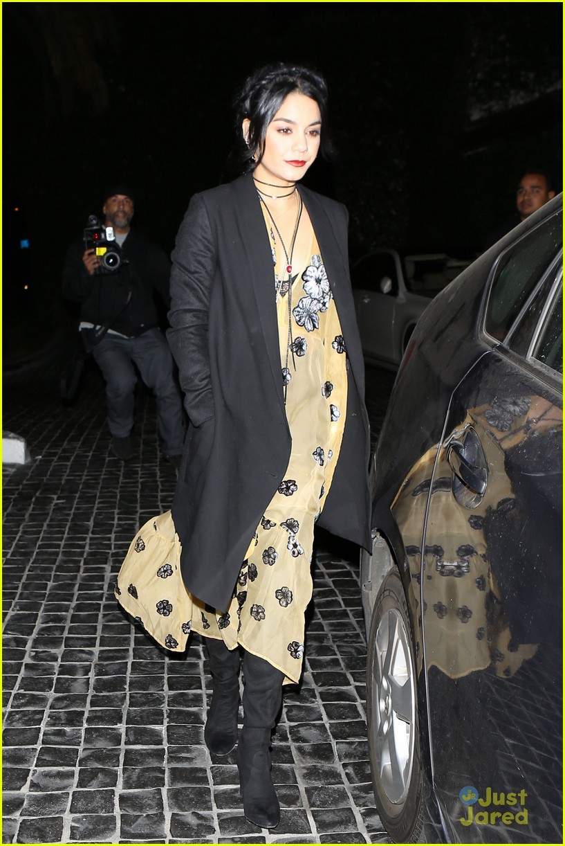 Vanessa Hudgens & Austin Butler Take Stella Hudgens Out To Dinner For Her 20th Birthday