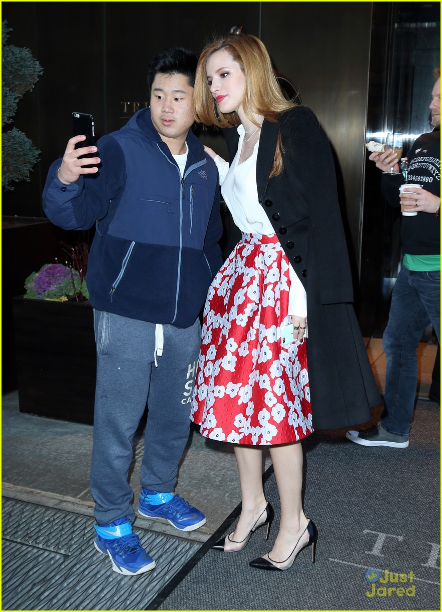 Bella Thorne Shares 'Seventeen Mexico' Cover - See It Here!