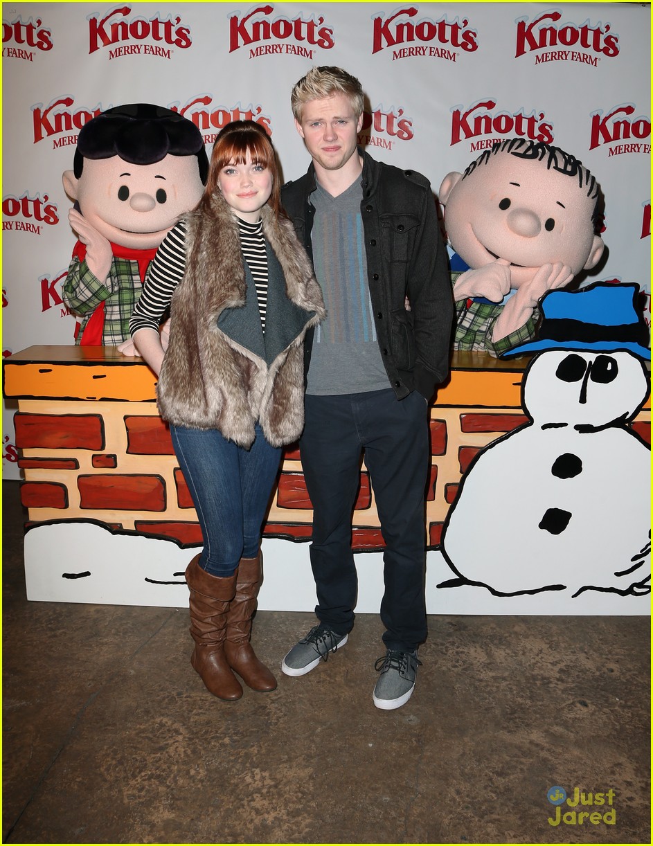 Brooke Sorensen & Ryan Newman Make It A Merry Date Night Out With Boyfriends at Knott's Berry Farm Tree Lighting