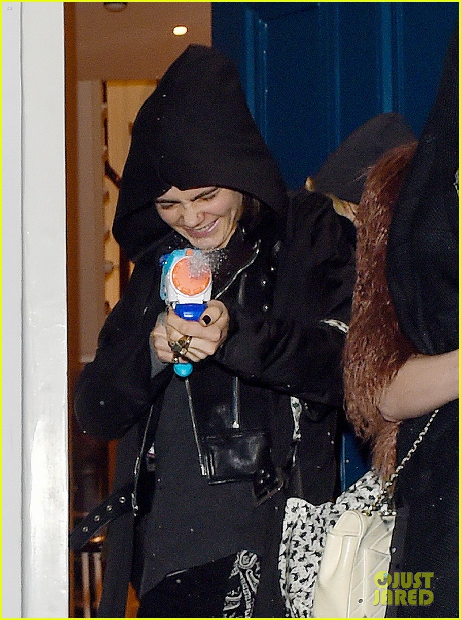 Cara Delevingne Gets Payback on Paparazzi with Water Guns!