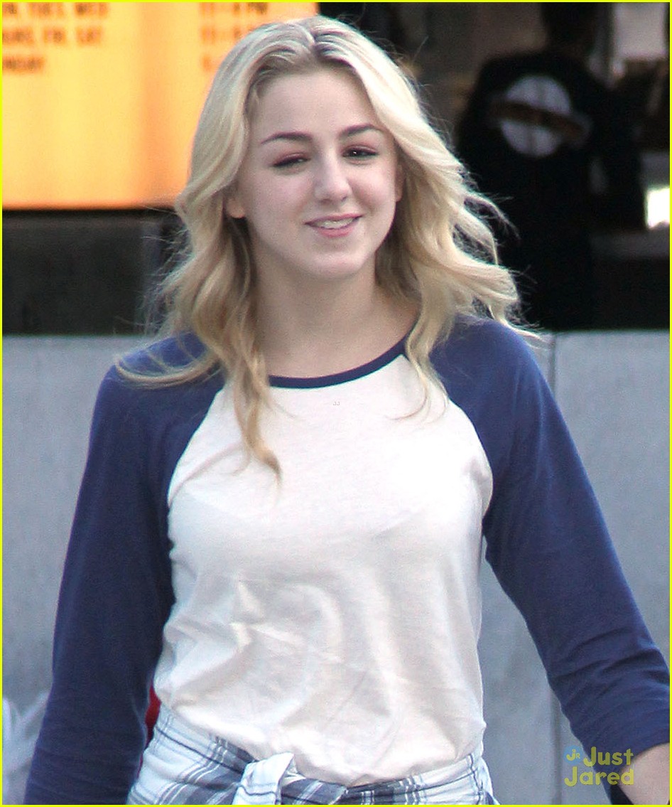 Chloe Lukasiak Hangs With Boyfriend Ricky Garcia After Announcing Meet & Greet