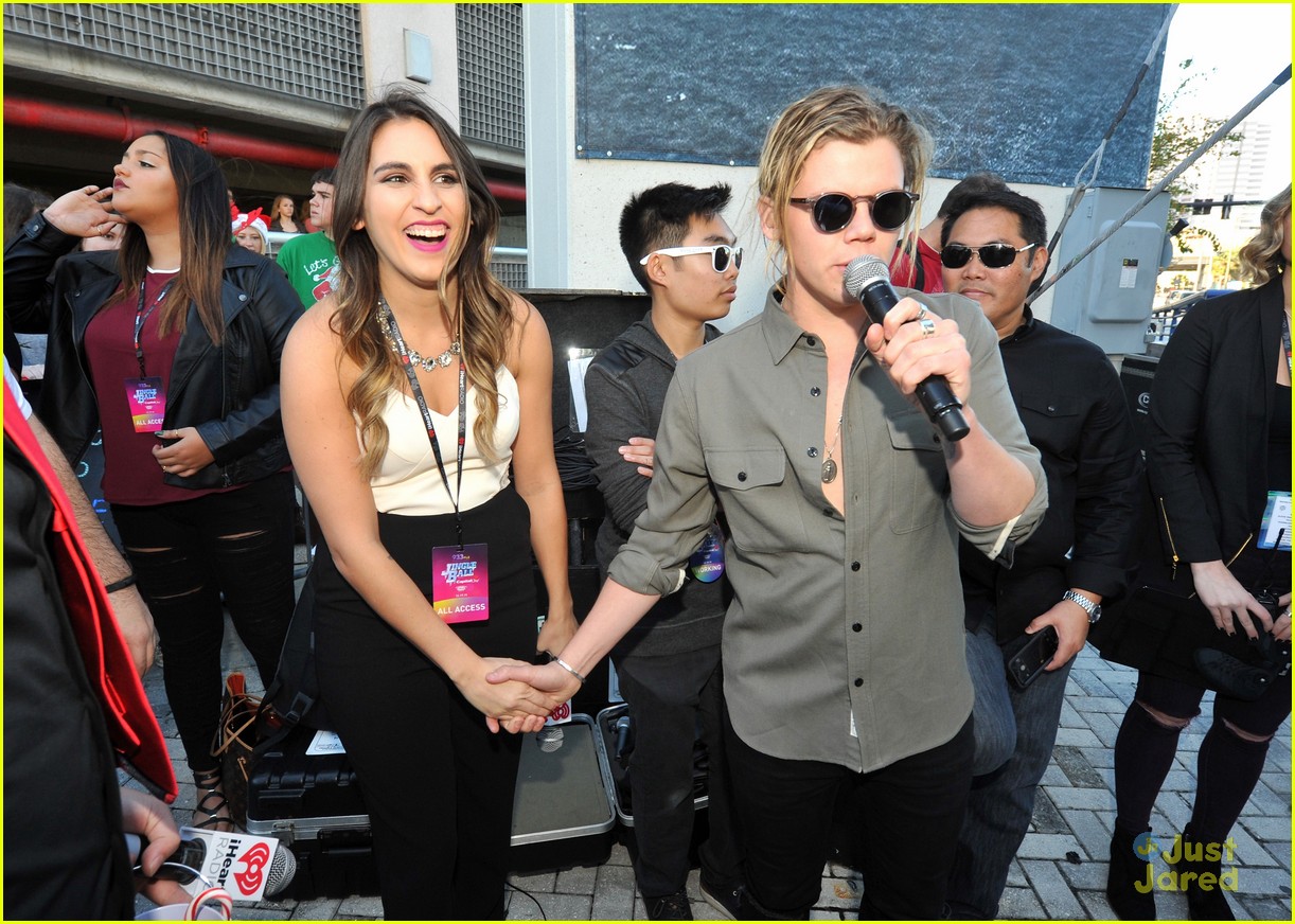 Conrad Sewell Gets Up Close & Personal With Fans at Tampa Jingle Ball 2015