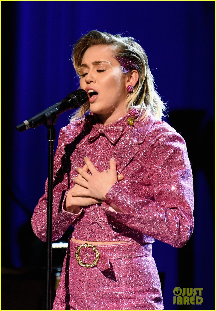 Miley Cyrus Sings 'One' with U2 After Her Rainbow Outing!