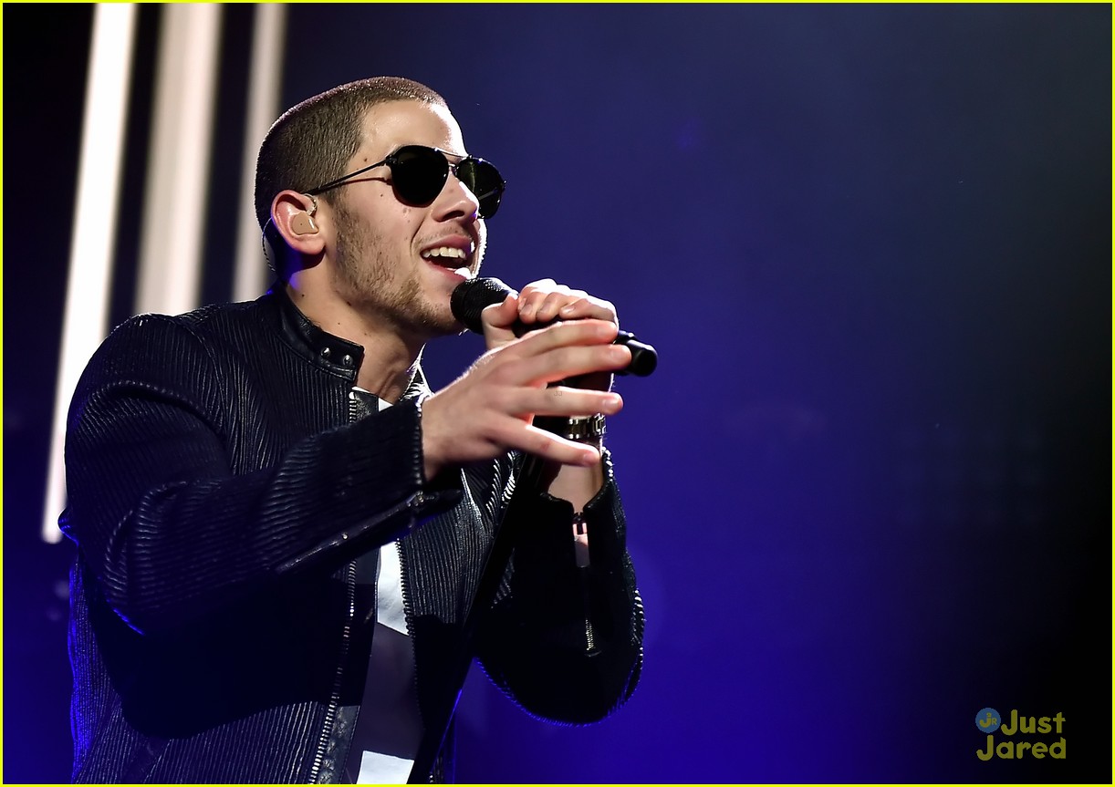 Demi Lovato & Nick Jonas Bring The 'Future Now' Tour To Jingle Ball 2015 in Oakland