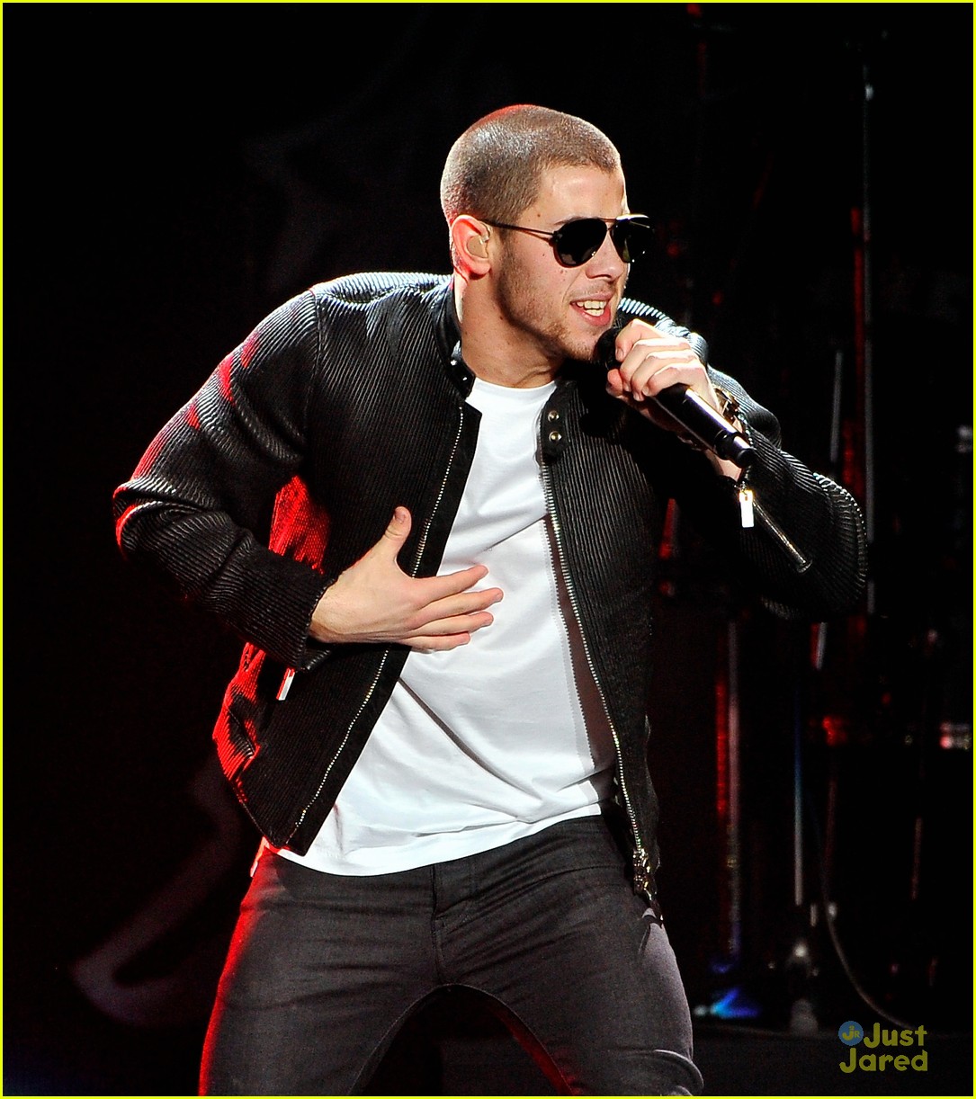 Demi Lovato & Nick Jonas Bring The 'Future Now' Tour To Jingle Ball 2015 in Oakland