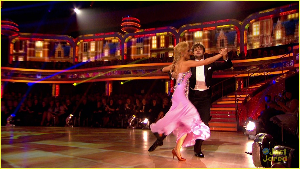 Watch Jay McGuiness Find Out He Won 'Strictly Come Dancing' 2015 (Video)