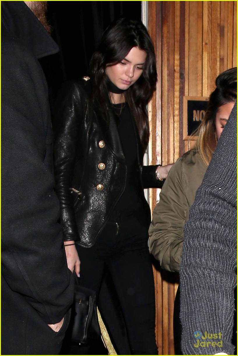Kendall Jenner's First Kiss Happened In A Shower!