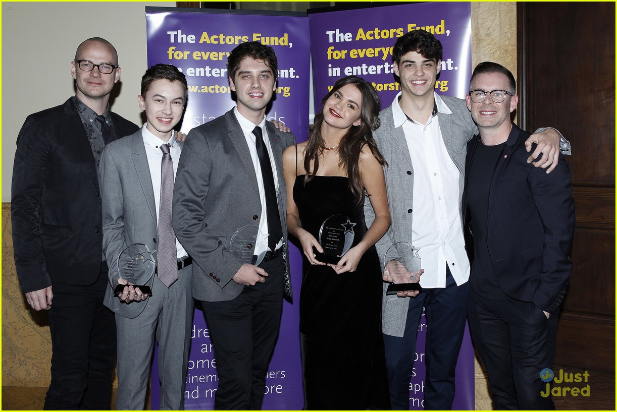 Maia Mitchell & 'The Fosters' Cast Honored At Looking Ahead Awards 2015