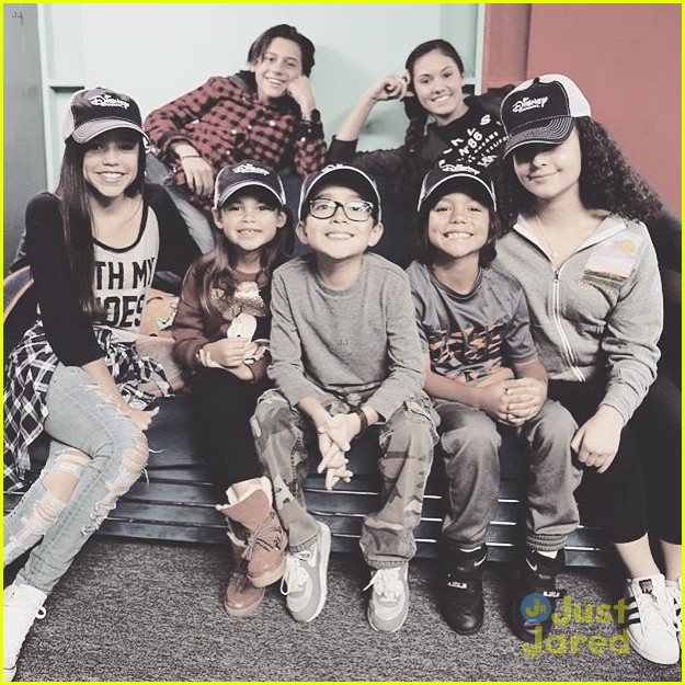 Jenna Ortega & 'Stuck In The Middle' Cast Share Cute Instagrams - See Them All!