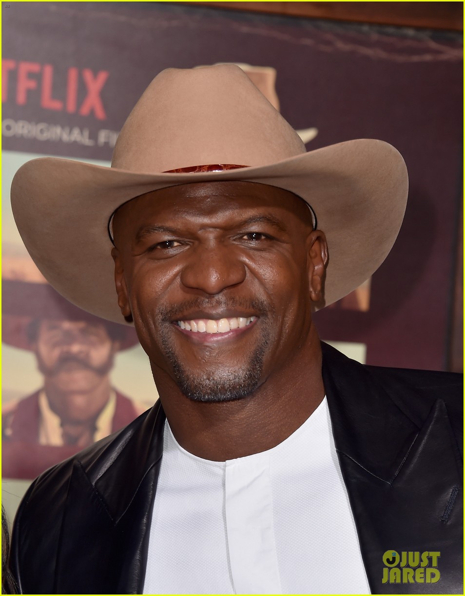 Taylor Lautner Premieres 'The Ridiculous 6' & Does a Flip on 'Jimmy Kimmel' - Watch Now!