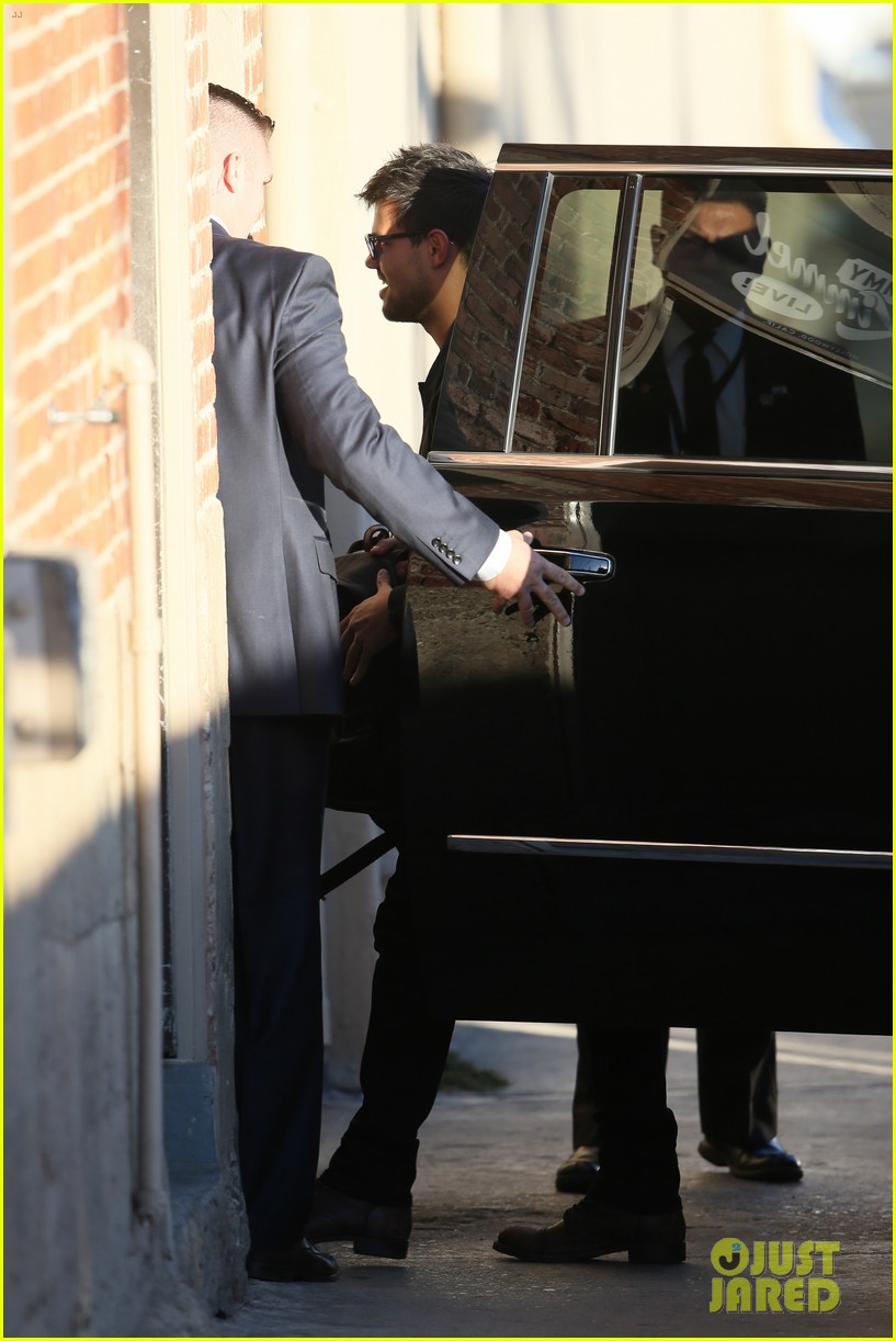 Taylor Lautner Premieres 'The Ridiculous 6' & Does a Flip on 'Jimmy Kimmel' - Watch Now!