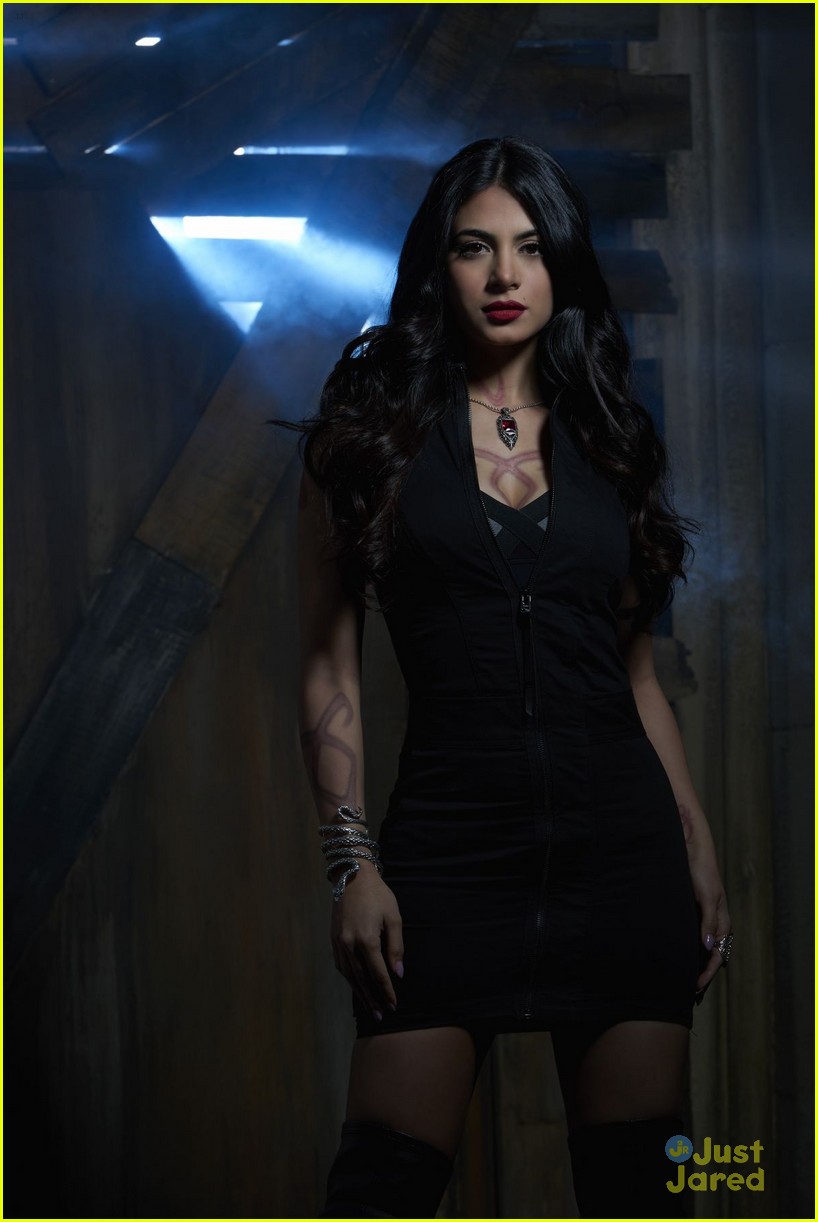 Emeraude Toubia Opens Up About Playing Isabelle in 'Shadowhunters'