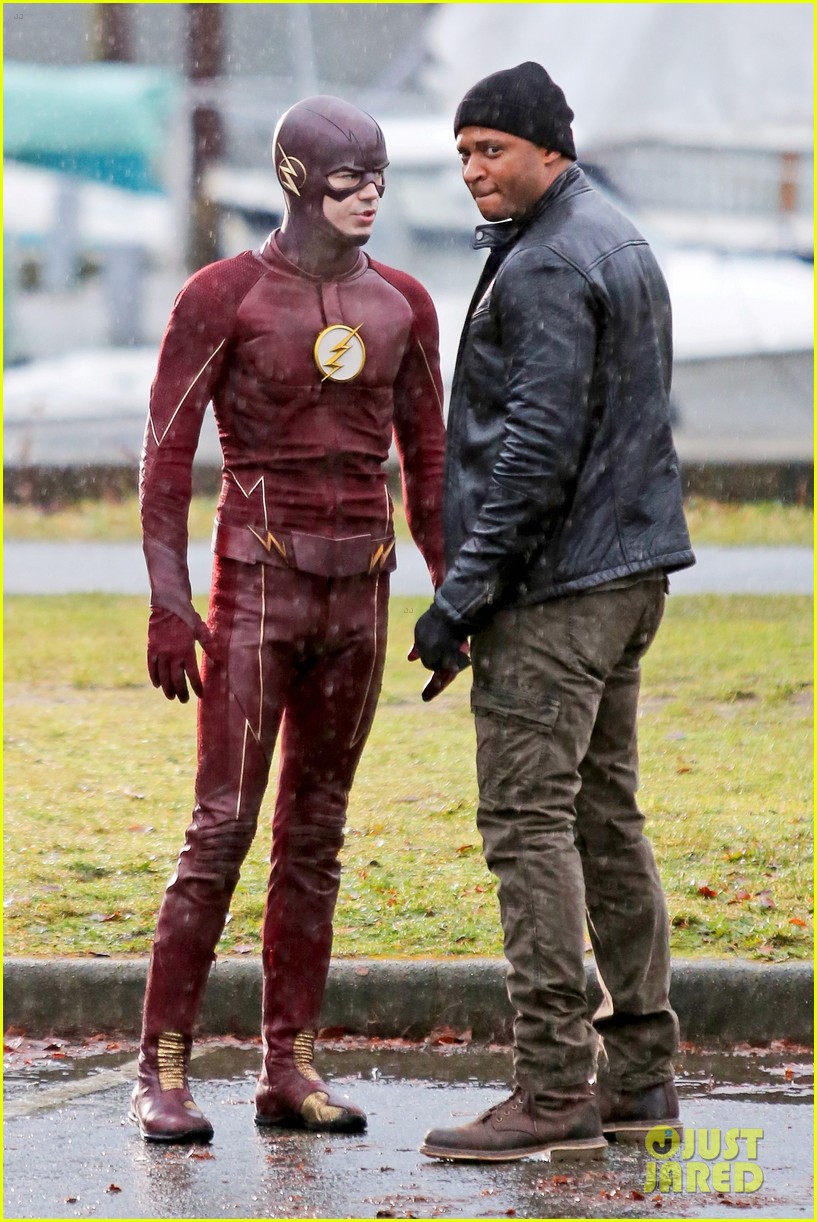 Grant Gustin Films 'The Flash' In The Rain After Golden Globes Weekend
