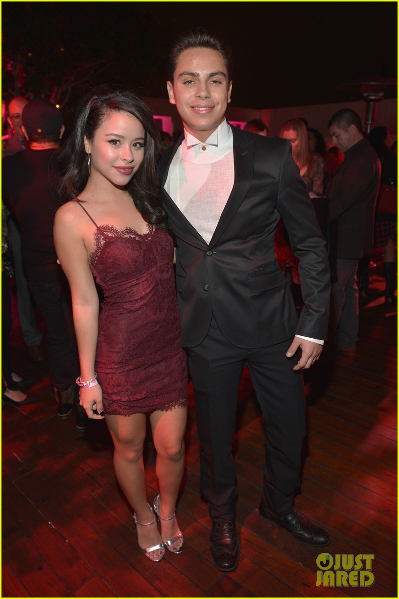 Twitter Reacts to Jake T. Austin Dating Huge Fan Danielle Ceasar