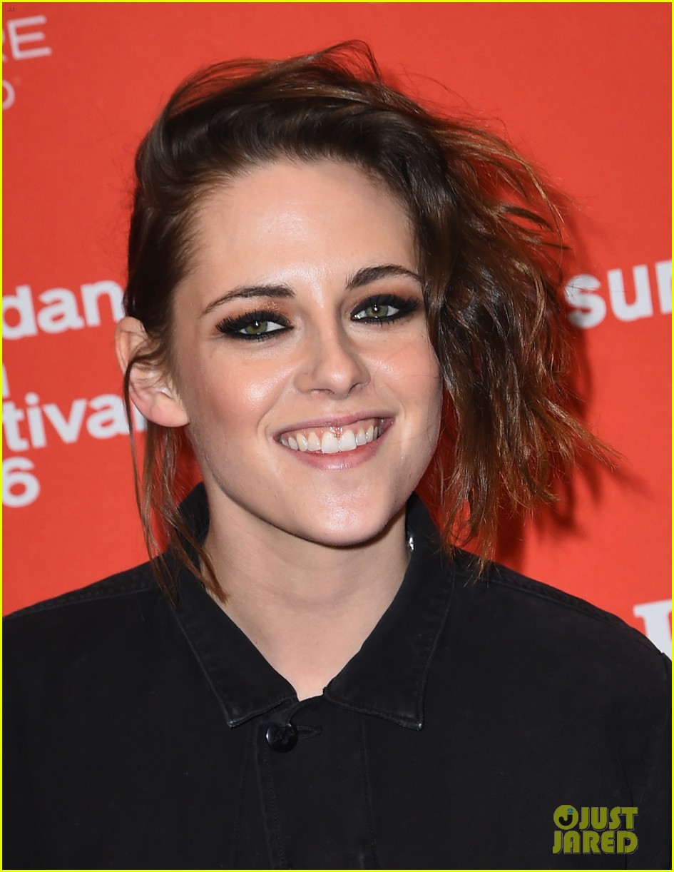 Kristen Stewart is All Smiles for 'Certain Women' Premiere