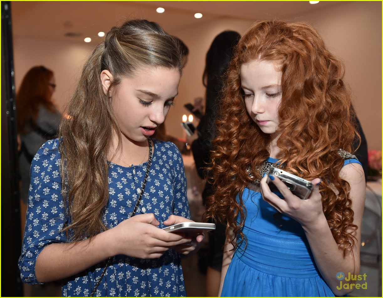 Lauren Taylor & Landry Bender Make a Wish at JJJ's 'Star Darlings' Dinner