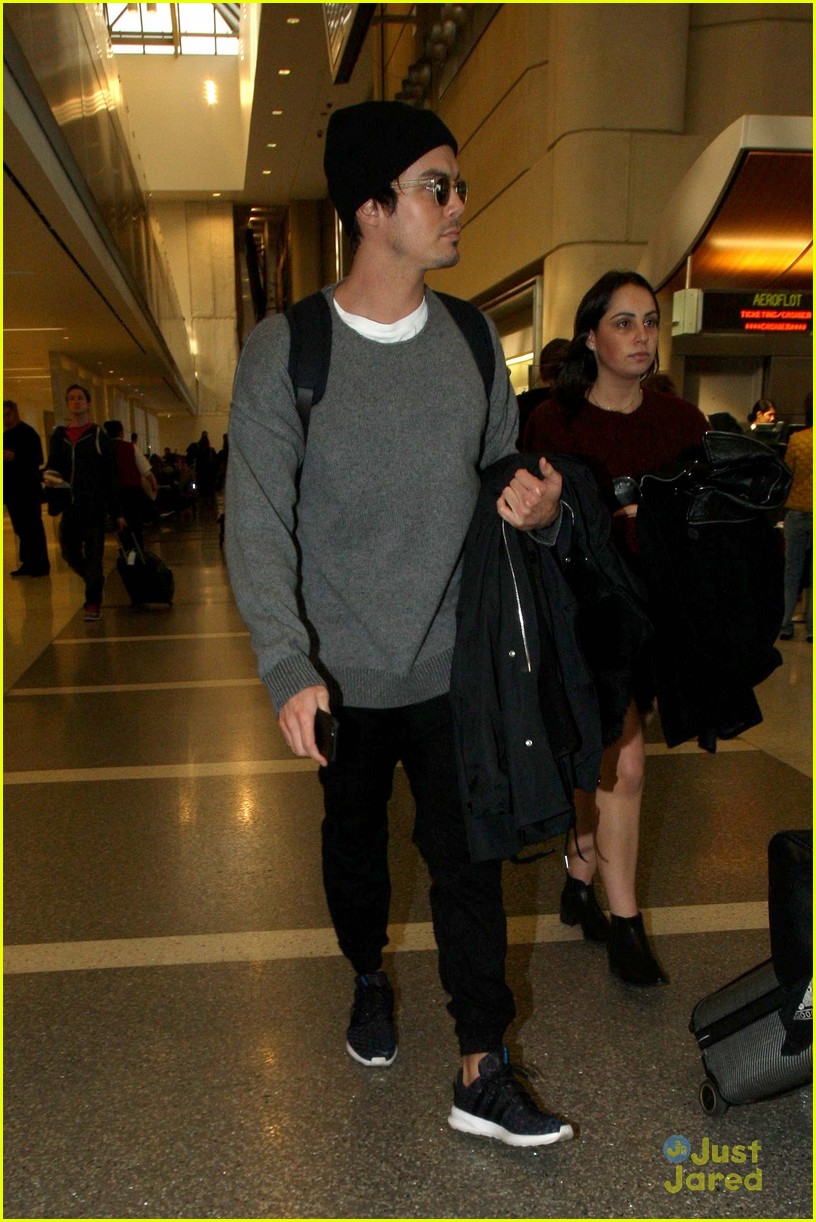 Tyler Blackburn Hits Paris with Keegan Allen & Janel Parrish Ahead of Fan Convention