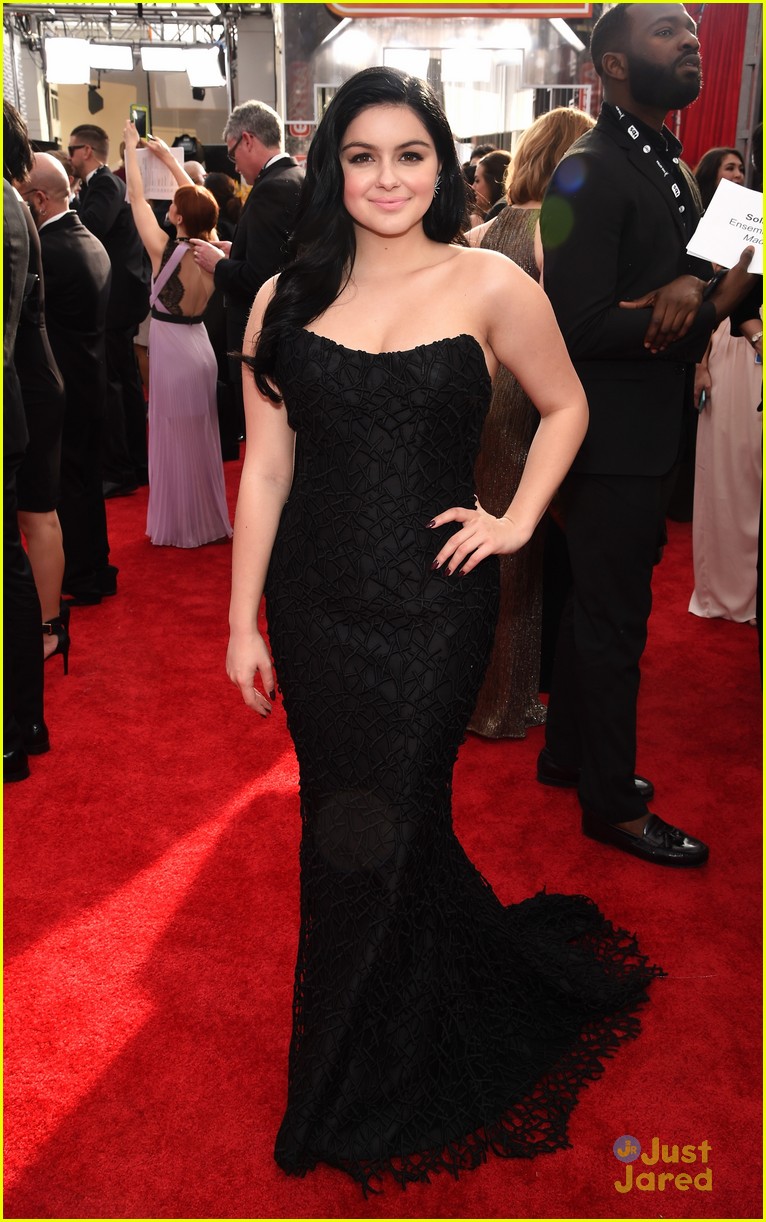 Ariel Winter Isn't Apologizing For Not Covering Up Her Surgery Scars at SAG Awards 2016