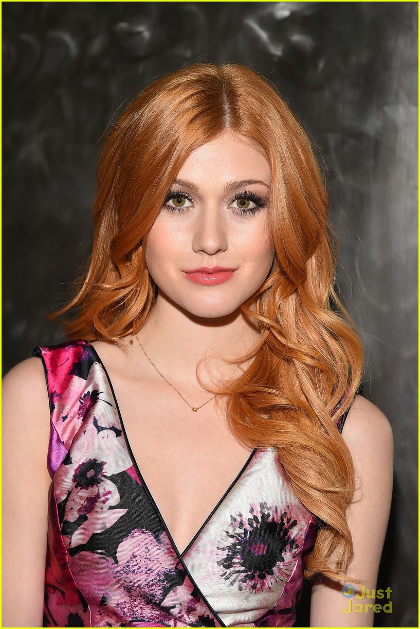 Willow Shields & AnnaSophia Robb Glam Up For Pamella Roland & Katie Ermilio Shows During NYFW