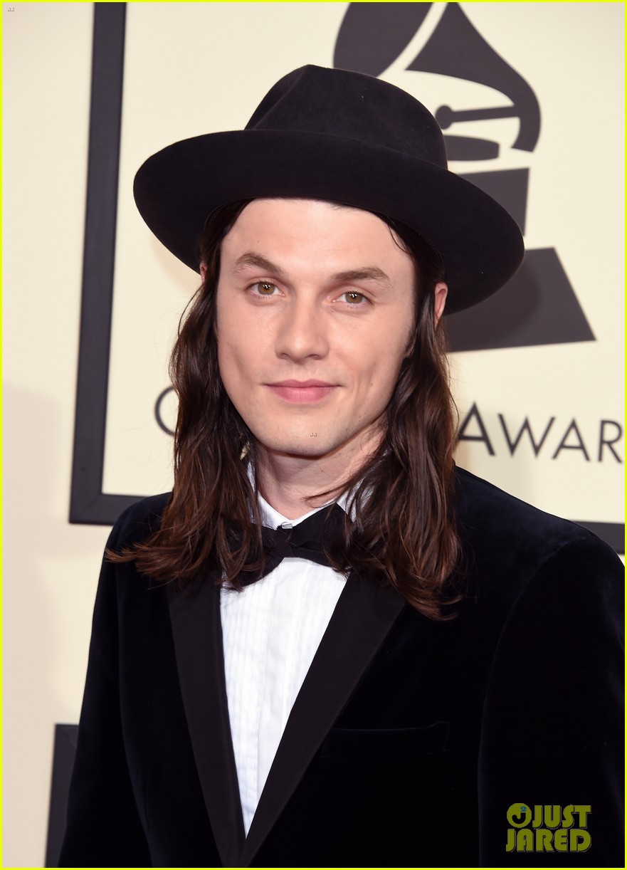 James Bay Dresses Up for His Grammy Awards 2016 Arrival!