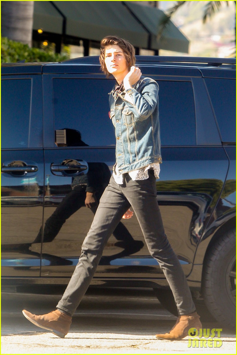 Model Dylan Brosnan Releases New Music!