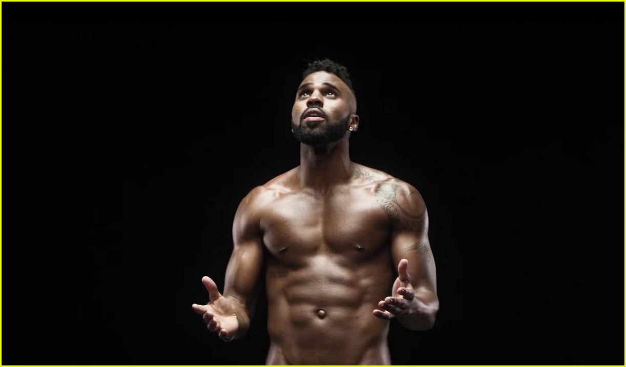 Jason Derulo Goes Shirtless in Music Video for 'Naked'