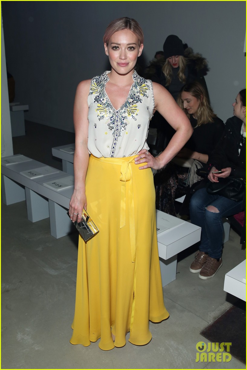 Danielle Panabaker & Skyler Samuels Sit Front Row at Fashion Week!