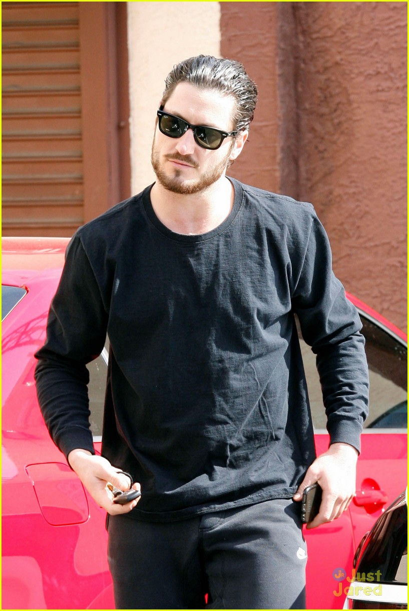 Witney Carson, Val Chmerkovskiy & More 'DWTS' Pros Gear Up For Season 22