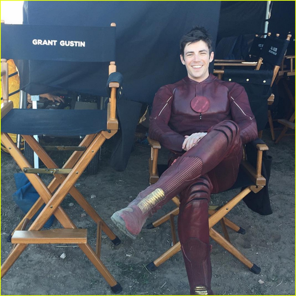 Grant Gustin Shares Photos From Set of 'Flash' & 'Supergirl' Crossover
