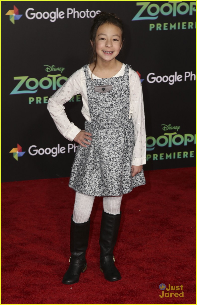 Hayden Byerly Brings Girlfriend Alyssa Jirrels To 'Zootopia' Premiere