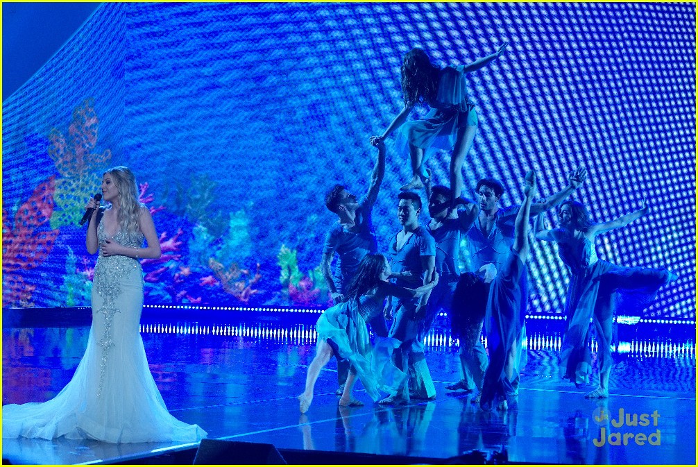 The Wonderful World of Disneyland 60 Special Sneak Peek: Kelsea Ballerini & Tori Kelly Perform!